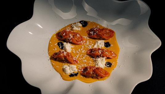 Дикая нежность: Артем Канцев приручает степь